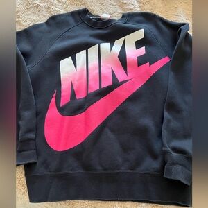 Women’s Nike Crew Neck